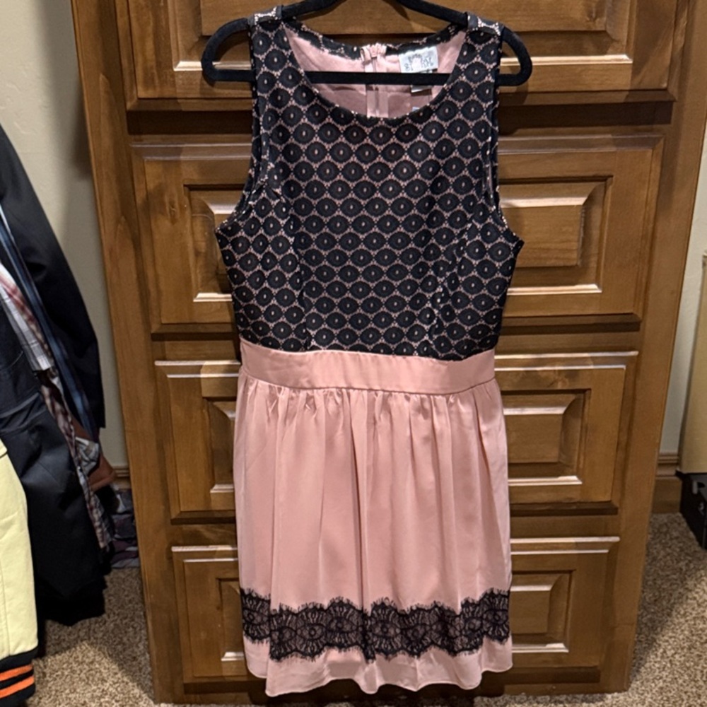 Sweet Storm Black and Pink Sleeveless Dress